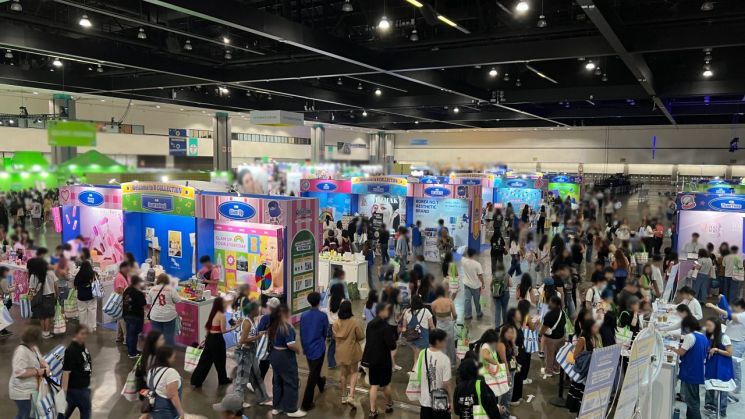 "K-Beauty Proves Popular Again... 14 SMEs Sell Out at K-Collection"