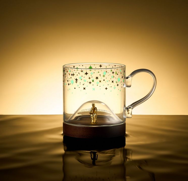 반가사유상이 컵 속에…스타벅스, '사유의 방' 굿즈 출시 