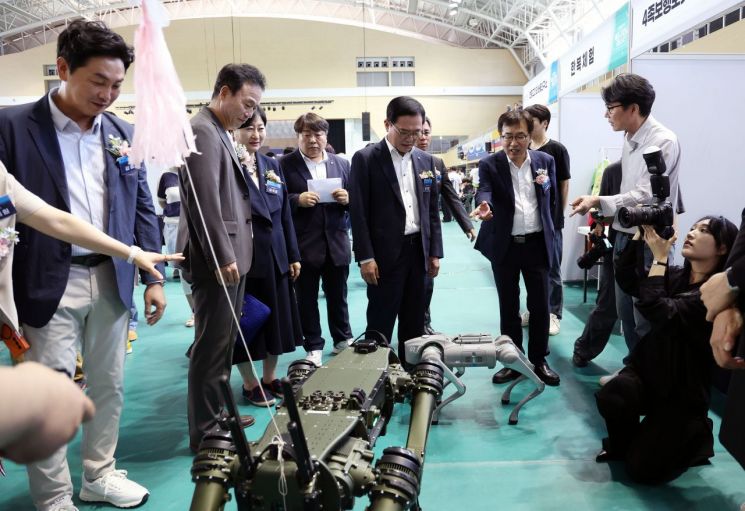 World Robo Festa Opens in Chungnam: Youths from 16 Countries Compete in Robotics