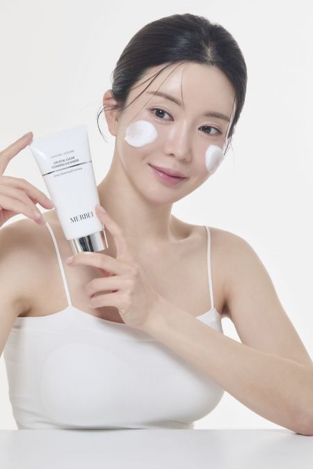 '미녀골퍼' 안신애, 이제는 화장품 회사 사장님