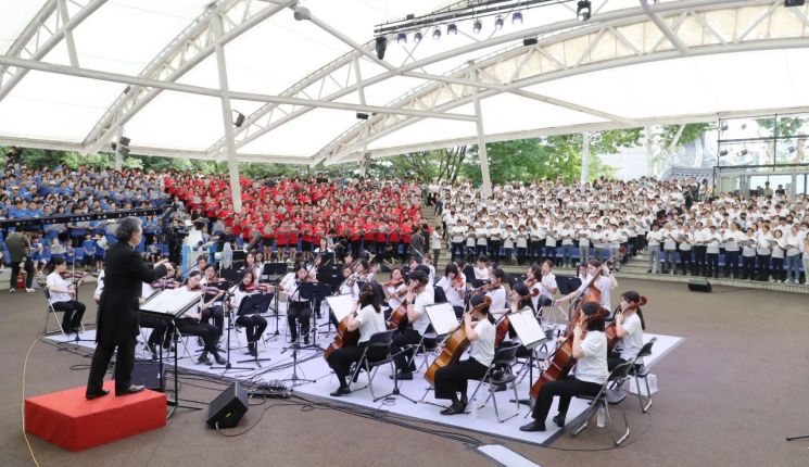 Seoul Nori Madang 'Songpa District Residents Chorus' on-site scene. Provided by Songpa District.