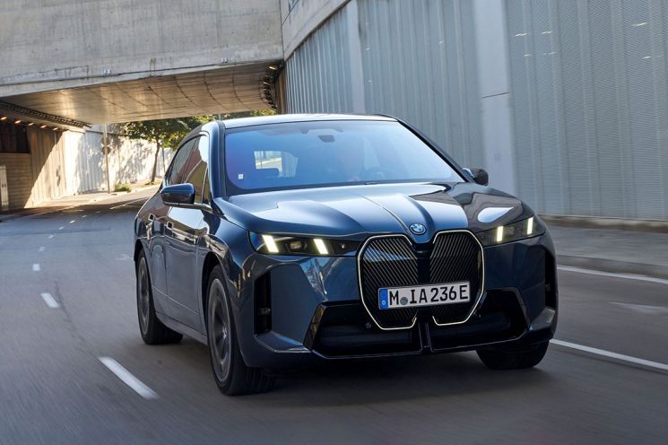 BMW코리아, 대형 전기 SAV 'iX' 출시…1회 충전거리 509㎞