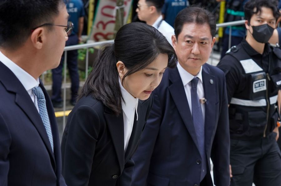특검 출석하는 김건희