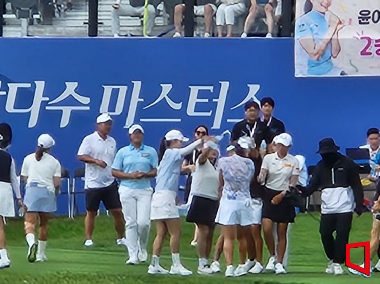 KLPGA Women's Golf Tournament Admission Ticket Priced at 2 Million Won Sparks Controversy