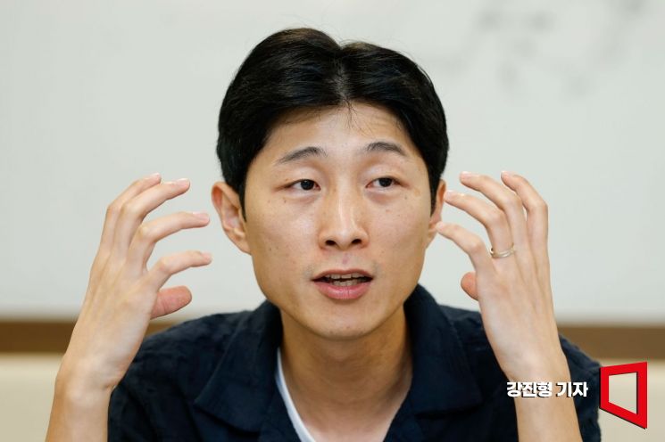이정민 딥파인 최고기술책임자(CTO)가 6일 서울 용산구 딥파인에서 인터뷰 하고 있다. 강진형 기자
