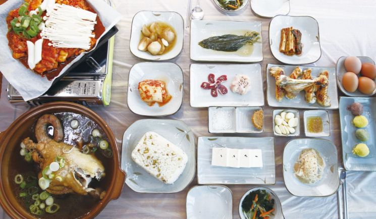 토종닭요리. 전남도 제공
