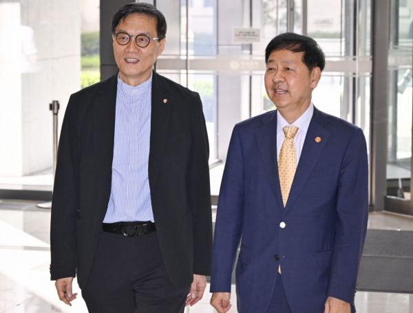 [Why&Next]"부담 덜었다" 이창용 '관세 안도' 언급 통해 본 8월 통방 전망은