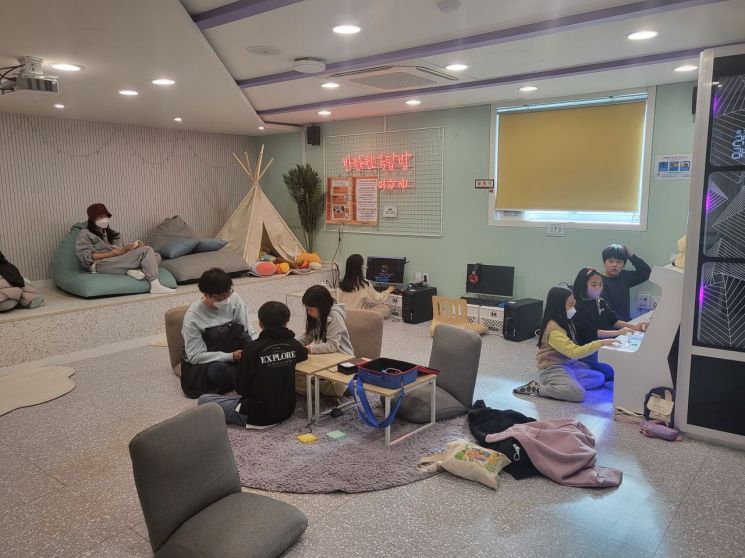 방배ART유스센터 5층 아지트공간인 ‘반반한 옥탑방’. 서초구 제공.