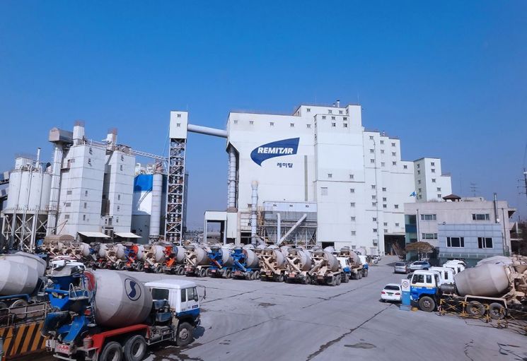 한일시멘트 부천 공장 전경. 한일시멘트