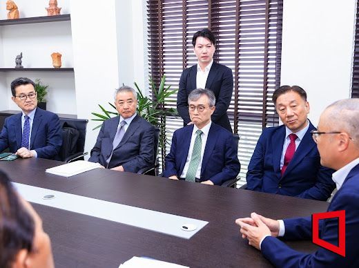 한국 측에서는 나정식 ㈜엑트아이 박사, 허신행 전 농림수산부 장관, 권도엽 전 국토해양부 장관, 장광식 국가전략기획원 원장, 송관배 명지대학원 교수, 손하은 바이오봄투게더 회장 등 각계 인사가 참석.