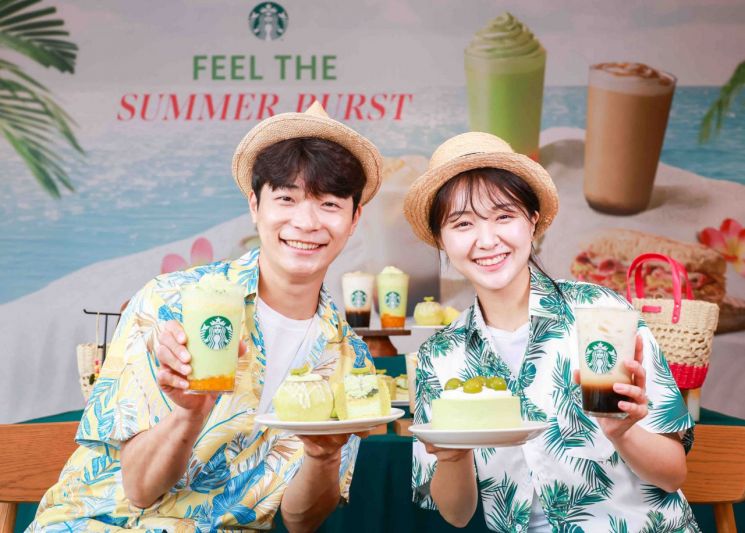 '품절사태' 스타벅스, '더 멜론 오브 멜론 프라푸치노' 판매 재개