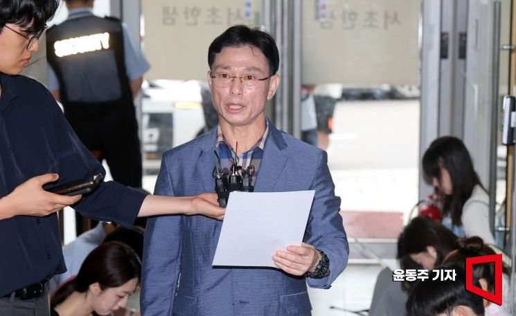 임성근 전 해병1사단장이 8월 11일 서울 서초구 이명현 순직해병 특별검사 사무실로 조사를 받기 위해 출석, 입장을 밝히고 있다. 윤동주 기자