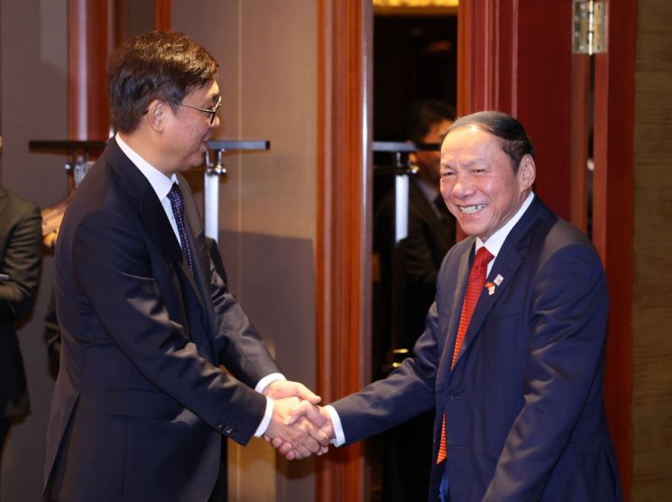 최휘영 장관 "베트남, 美·中 이은 3대 교역국…문화로 함께 성장하길"