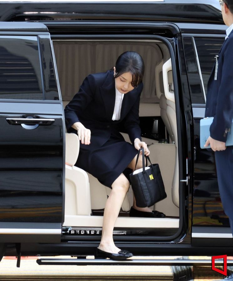 김건희에 명품 가방 선물한 김기현…국힘 동료마저 "부끄럽고 참담"