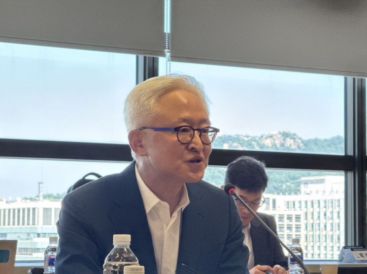 경계현 삼성전자 고문이 12일 열린 회의에서 모두발언하고 있다. 사진=백종민 테크 스페셜리스트
