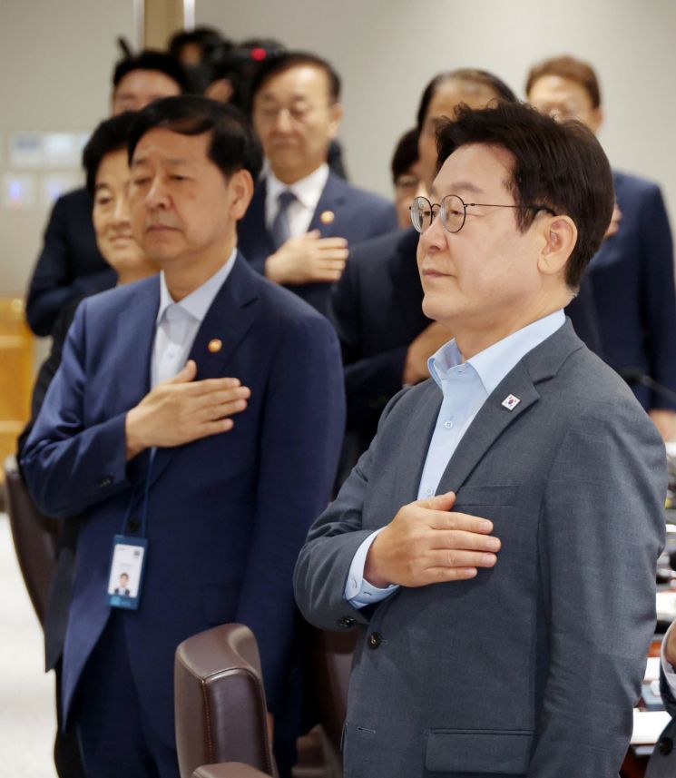 이재명 대통령 "북측도 불필요한 확성기 철거했으면…서로 도움돼야"