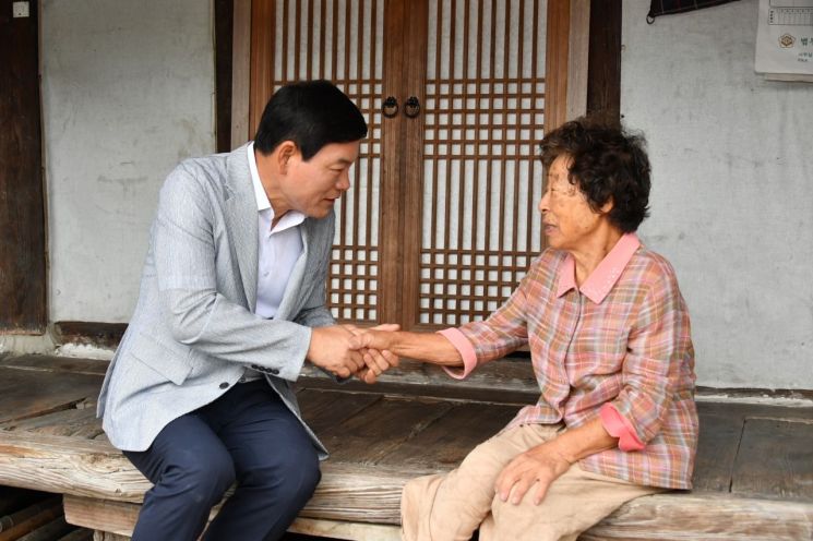 정철원 담양군수, '광복 80주년' 독립유공자 유족 방문