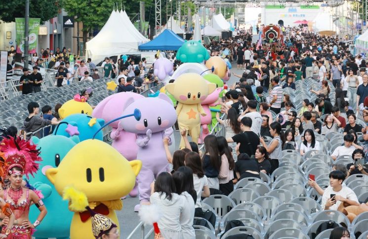 관람객 눈높이에 맞춘 '대전 0시 축제' 