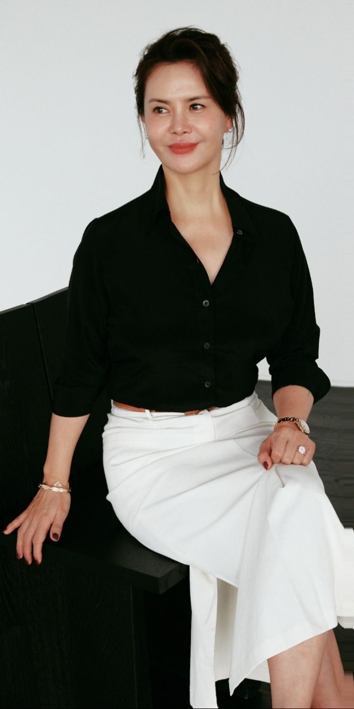 데뷔 10년, 욕망과 용서 사이를 궁구하는 작가 백미경은 이제 여성서사를 넘어 인간 이야기를 할 때라고 말한다. 사진 = 작가 제공