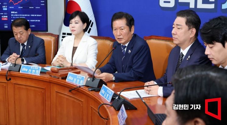 정청래, 국힘 전당대회 비난…"반쪽 반당대회냐, 내란옹호 잔당대회냐"