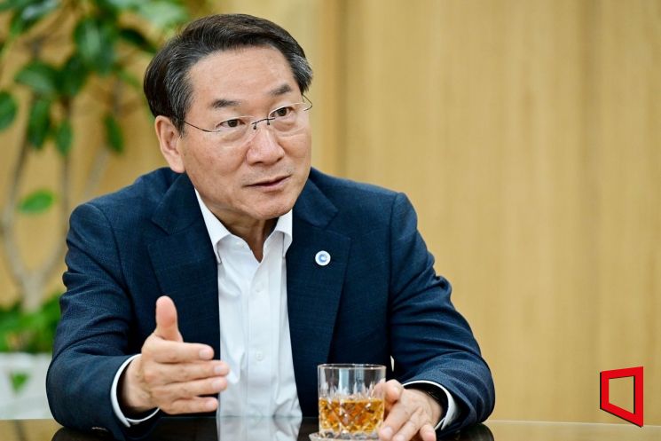 [인터뷰]유정복 인천시장 