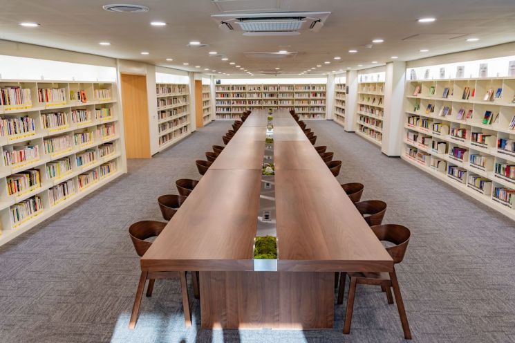 12만권 장서 갖춘 ‘강동중앙도서관’ 16일부터 시범운영