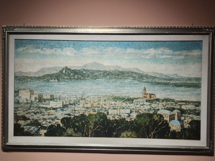 박상옥 '서울전경'(1960). 전쟁 이후 서울의 도시 풍경을 파노라마처럼 넓은 화면에 수평 구도도 담아냈다. 밝고 온화한 색조로 일상의 평온함을 포착한다. 서믿음 기자