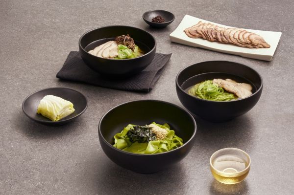 Osulloc Opens "Matcha Noodle Bar" at Jeju Tea Museum