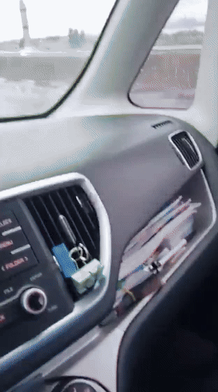 On that day, a netizen posted a video taken while driving across the Gayang Bridge. The entire Gayang Bridge was flooded with water, which was so high that it threatened the vehicle's body. Online community