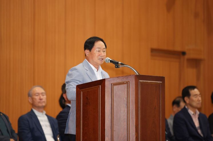 주광덕 남양주시장, '경기도 체육회장배 생활체육 배구대회' 방문