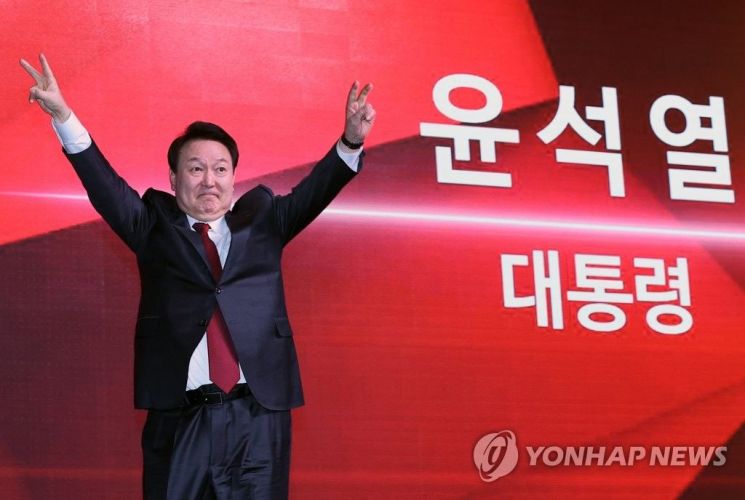 국힘 조여오는 특검…입증시 당 존립까지 흔든다