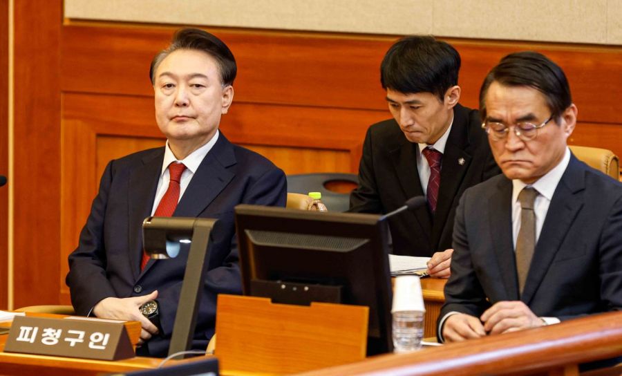 윤석열 대통령이 11일 서울 종로구 헌법재판소에서 열린 '윤석열 대통령 탄핵심판 7차 변론'에 출석 하고 있다. 2025.2.11. 강진형 기자
