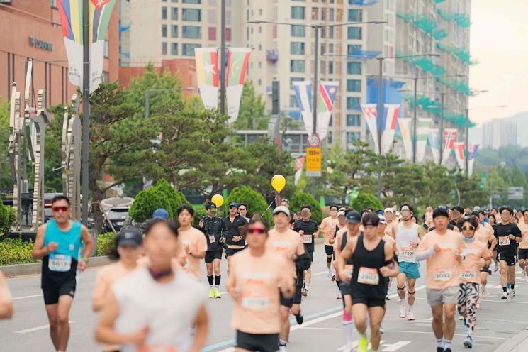 롯데百, 10월 잠실서 '스타일런' 개최…마뗑킴 입고 달린다