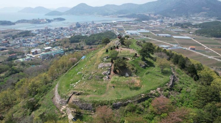거제 수정산성 전경[사진=국가유산청 제공]