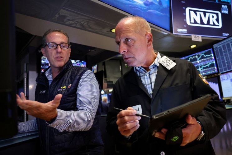 [뉴욕증시]보합권서 혼조 마감…잭슨홀 미팅·소매업체 실적 앞두고 '숨 고르기'