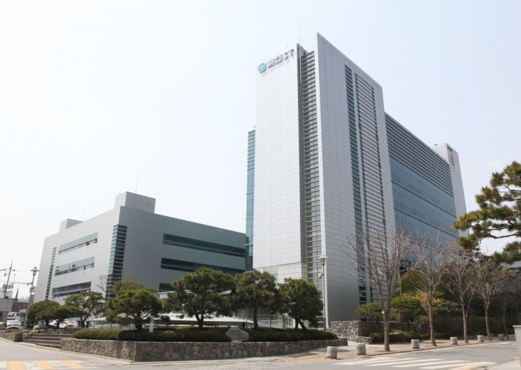 동아ST, 스텔라라 바이오시밀러 '이뮬도사' 미국 출시