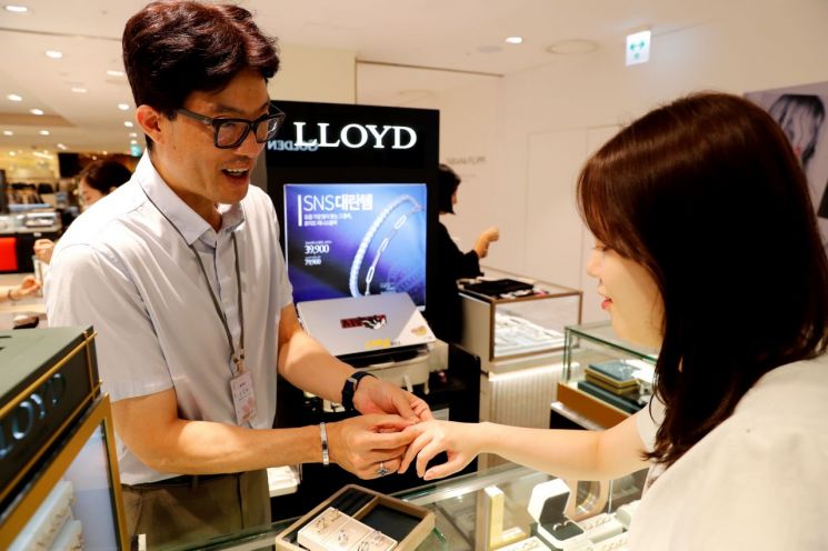 "광주신세계에서 합리적인 가격 상품들 만나세요"