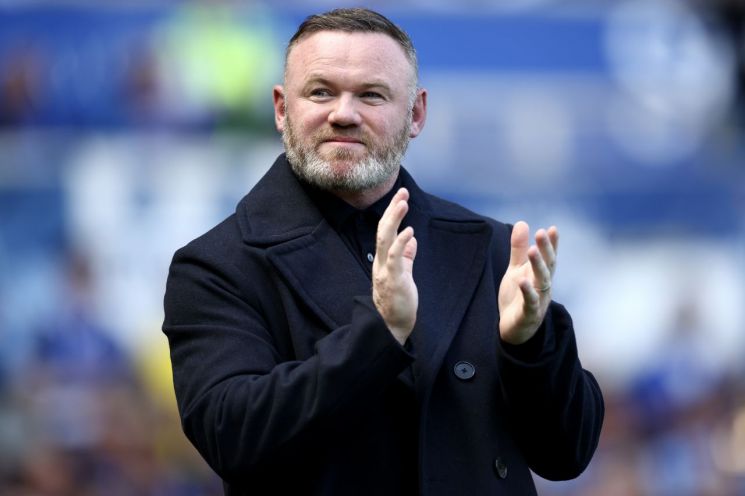 EPL서 인종차별 계속되자…英 축구전설 루니 "구단 승점 삭감·벌금 처벌해야"