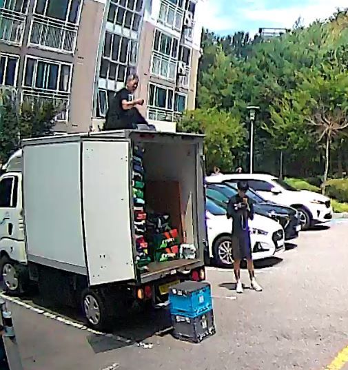 노대동 아파트 화재 당시 구조 사진. 광주 남부소방서 제공