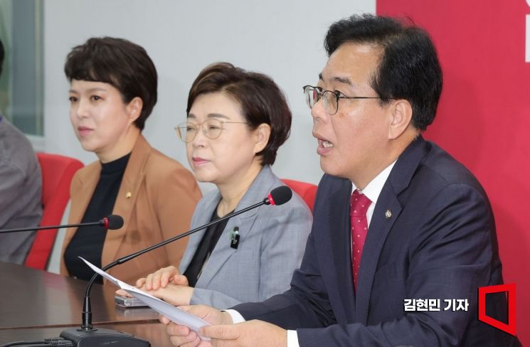 송언석 국민의힘 비상대책위원장 겸 원내대표가 20일 서울 여의도 중앙당사에서 열린 현안 관련 기자간담회에서 발언하고 있다. 2025.8.20 김현민 기자