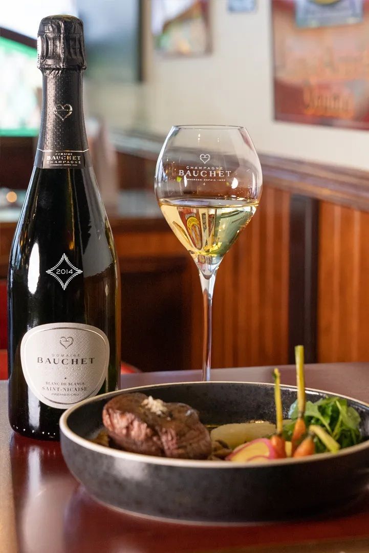 '도멘 보셰(Domaine Bauchet Champagne)'의 샴페인.