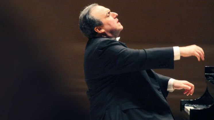 '거장 피아니스트' 바부제·브론프만 독주 무대