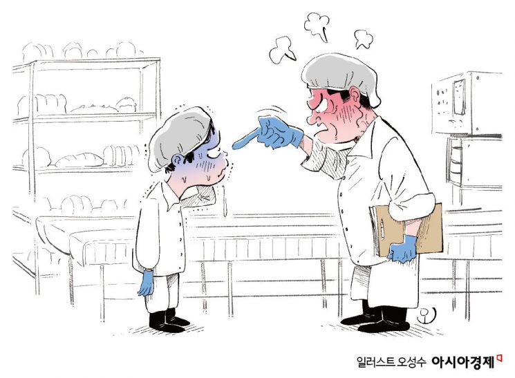 [빵 공장의 죽음]⑤곧잘 기계에 끼이는 철판..."베테랑은 목장갑 끼고 손으로 빼내라 했다" 