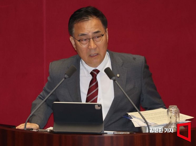 [포토] 최형두 필리버스터 “정부·여당, 통합 위해 숙고해달라”