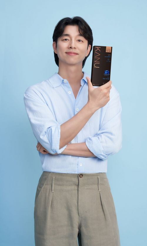 카누 바리스타 모델이미지. 동서식품