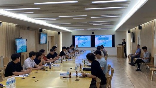 경기도가 21일 경기도북부청에서 폭우에 따른 도시하천 피해 예방과 안전한 하천환경 조성을 위해 시군 간담회를 열고 있다. 경기도 제공