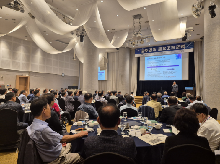 광주경총, '잡코리아 창업주' 김승남 초청 금요조찬 성료