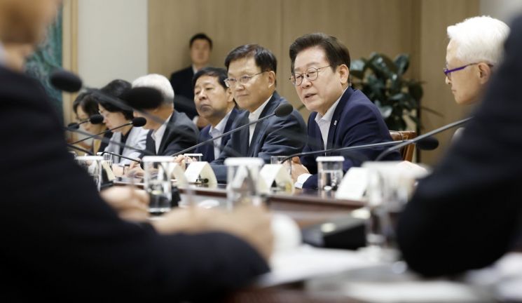 이재명 정부, 내년 R&D 예산 35.3조…AI투자 106% 확대