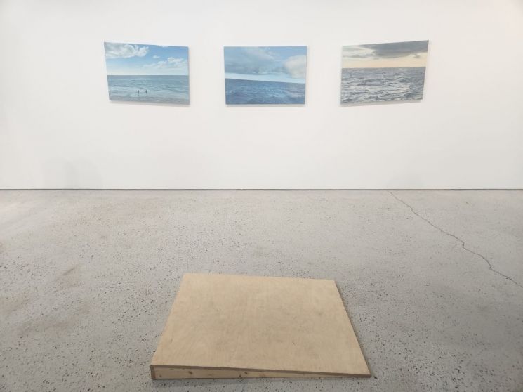 "감동? 교훈? 난 질문을 건넨다"...안규철 '열두 개의 질문'展