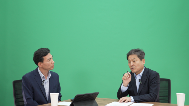 김영배 민주당 의원이 지난 22일 '소종섭의 시사쇼'에 출연해 인터뷰 하고 있다.